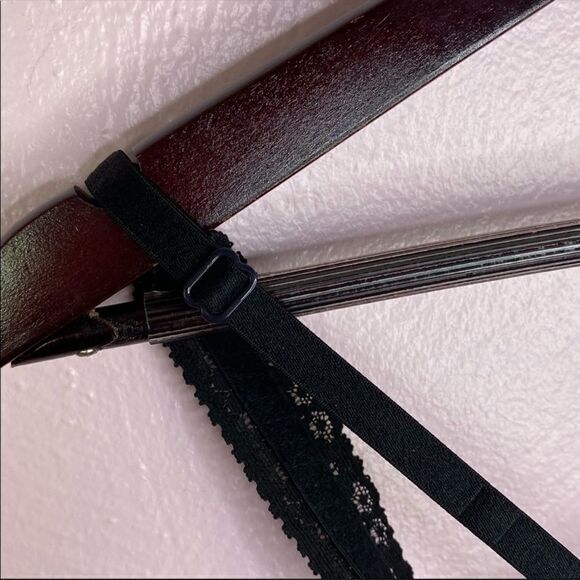 PINK by Victoria’s Secret Eyelet Lace Underwire Bralette Black XS - Picture 9 of 12